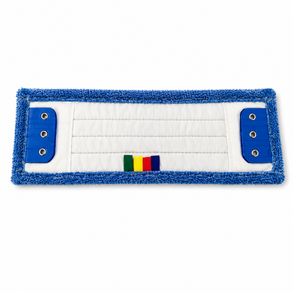 Le tissu microfibre de cette frange est composé de 50% de bouclettes microfibre pour accrocher la saleté + 50% de bouclettes polyester pour faciliter sa "glisse" en particulier sur les surfaces synthétiques. Languettes coton 3 œillets inox Conditions d'utilisation Cette frange est préconisée pour le lavage et la désinfection. Résiste aux détergents et désinfectants. Pas de contact avec la javel. La température préconisée pour le lavage est de 60° avec un maximum à 95° Rétraction maxi sur longueur = 20mm à 60° et 30mm à 90°. Le passage en sèche-linge est accepté ponctuellement à 60° maxi. Nombre de lavage: environ 400 fois